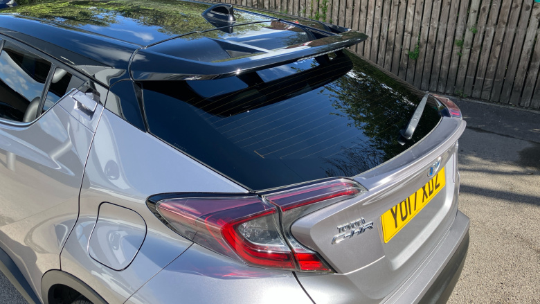 Toyota C-HR 1.8 Hybrid Dynamic 5dr CVT Hybrid Hatchback